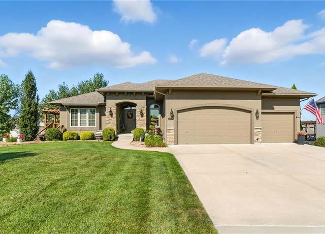 Property at 14808 S Turnberry St, Olathe, KS 66061, 4 beds, 3 baths