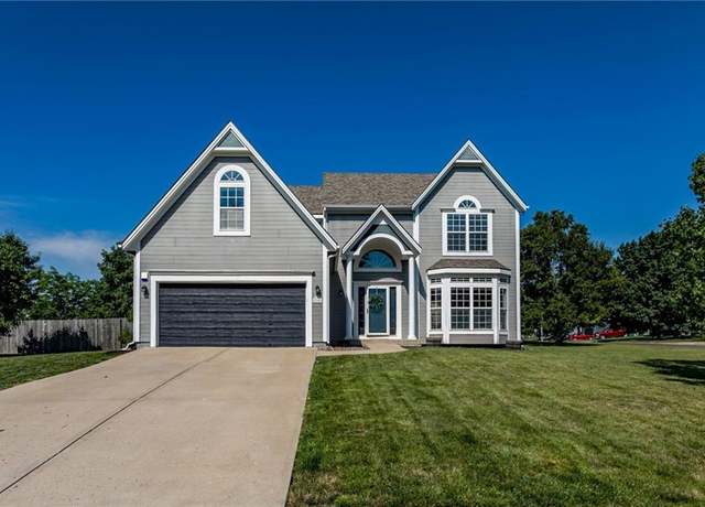 Property at 21953 S Race St, Spring Hill, KS 66083, 4 beds, 2.5 baths