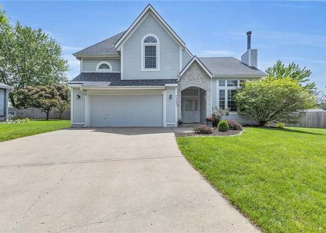 Property at 15293 W 150th Ter, Olathe, KS 66062, 3 beds, 3.5 baths