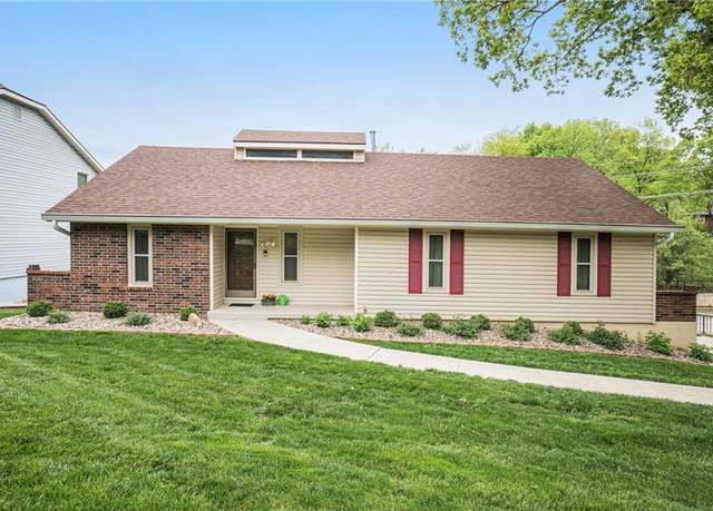 Property at 7201 N Bellefontaine Ave, Kansas City, MO 64119, 3 beds, 2.5 baths