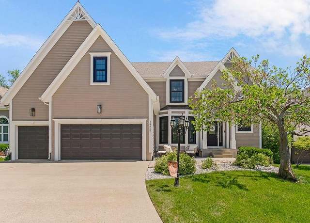 Property at 14327 King St, Overland Park, KS 66221, 5 beds, 4.5 baths