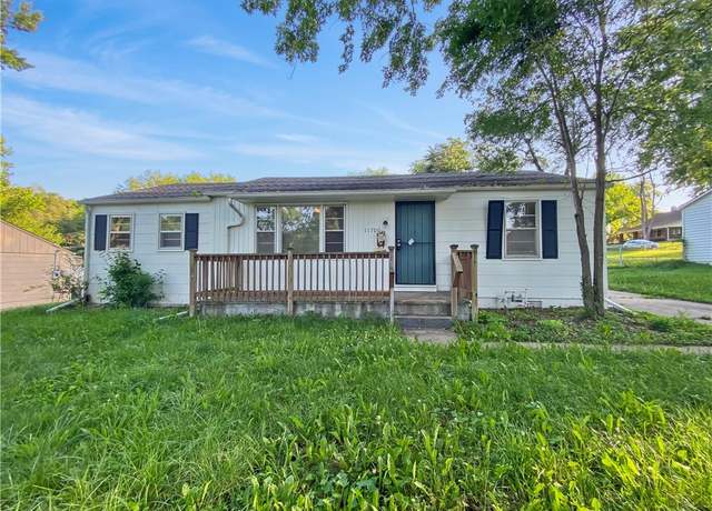 Property at 11700 E 55th St, Kansas City, MO 64133, 3 beds, 1 bath