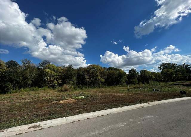 Property at 404 Ellas Way, Liberty, MO 64068