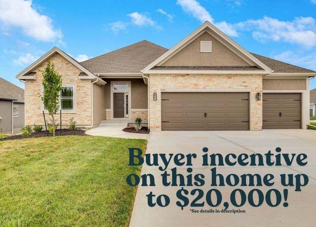 Property at 7001 NE 103rd St, Kansas City, MO 64156, 4 beds, 3 baths