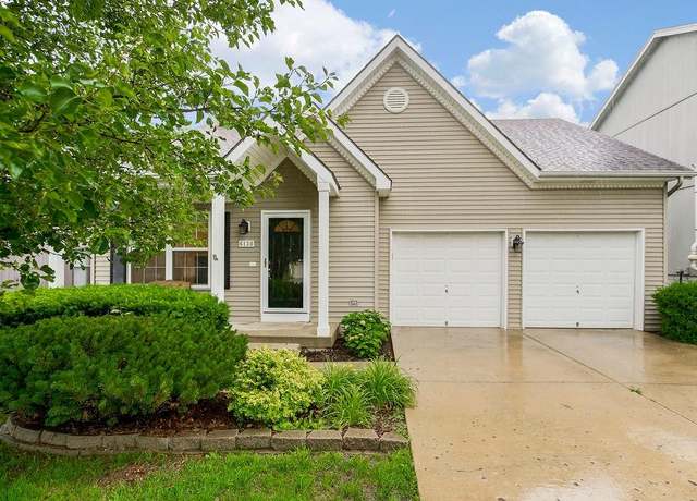 Property at 6130 N Coventry Ave, Kansas City, MO 64151, 3 beds, 2.5 baths