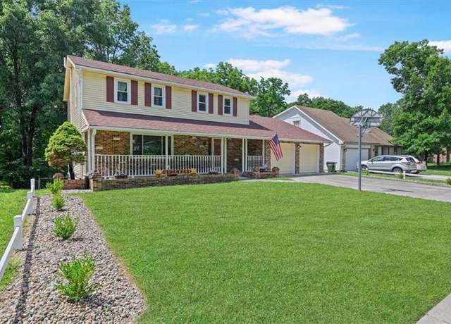 Property at 1621 Vilas St, Leavenworth, KS 66048, 3 beds, 2.5 baths