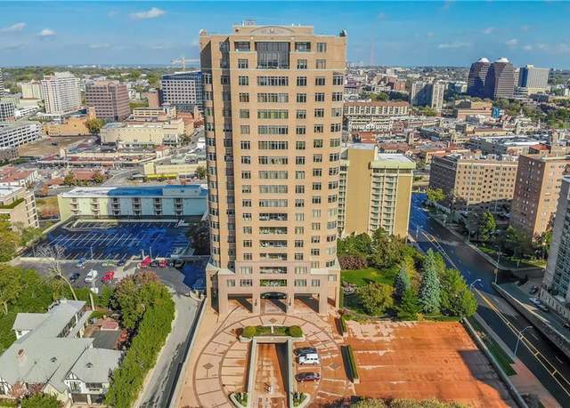 Property at 400 W 49th Ter #2044, Kansas City, MO 64112, 2 beds, 2 baths