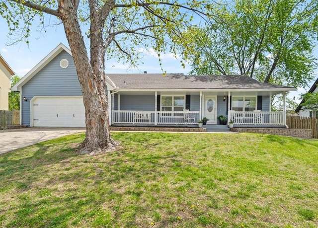 Property at 13323 Crystal Ave, Grandview, MO 64030, 3 beds, 2 baths