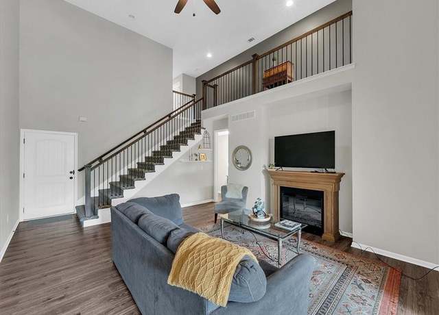 Property at 21818 W 123rd Ter, Olathe, KS 66061, 3 beds, 2.5 baths