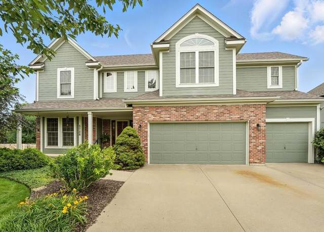 Property at 5726 Payne St, Shawnee, KS 66226, 4 beds, 4.5 baths
