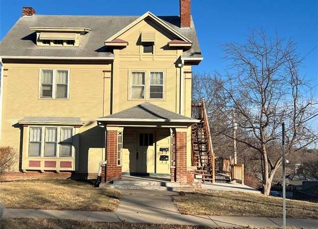 Property at 701 N 25th St, St Joseph, MO 64506, 2 beds