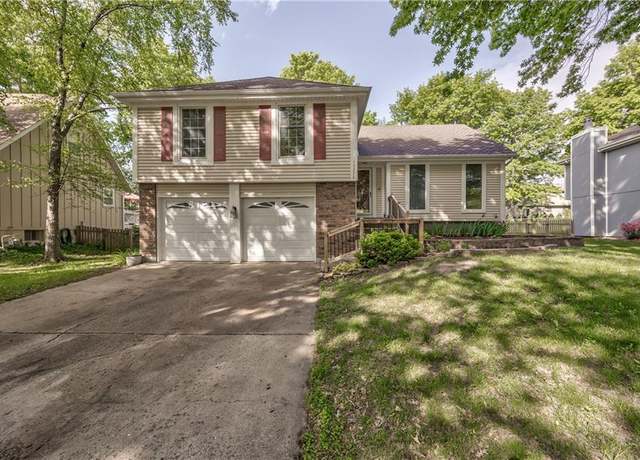 Property at 15278 Conser St, Overland Park, KS 66223, 3 beds, 3 baths