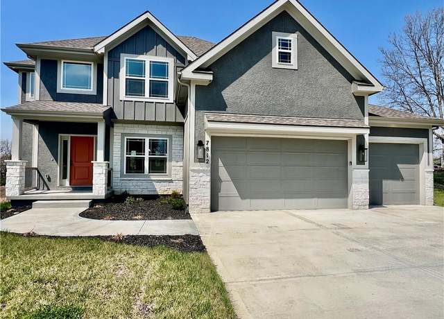 Property at 1984 Longview Dr, Liberty, MO 64068, 4 beds, 2.5 baths