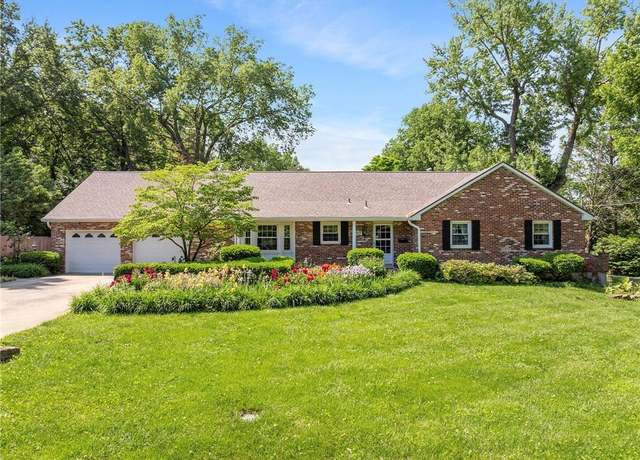 Property at 6717 W 69th St, Overland Park, KS 66204, 3 beds, 3 baths
