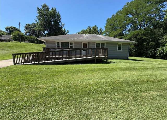 Property at 620 Tyronne St, St Joseph, MO 64505, 3 beds, 2 baths