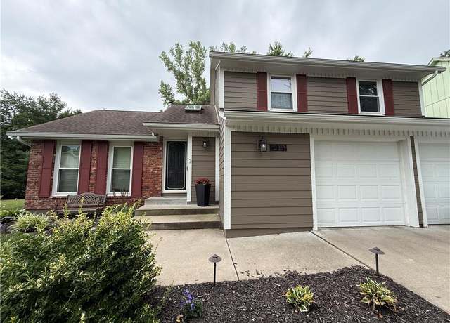 Property at 15335 W 83rd Ter, Lenexa, KS 66219, 3 beds, 2.5 baths