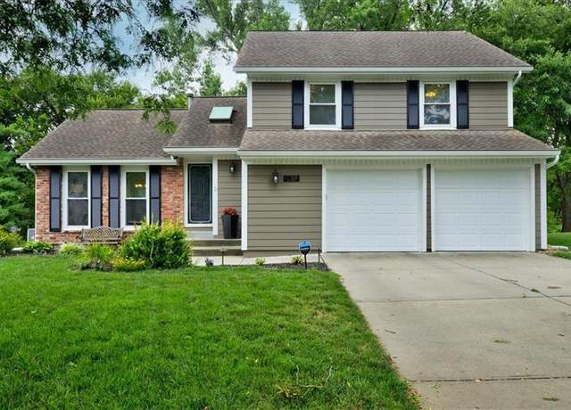 Property at 15335 W 83rd Ter, Lenexa, KS 66219, 3 beds, 2.5 baths