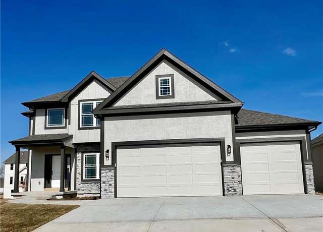Property at 1929 Longview Dr, Liberty, MO 64068, 4 beds, 2.5 baths