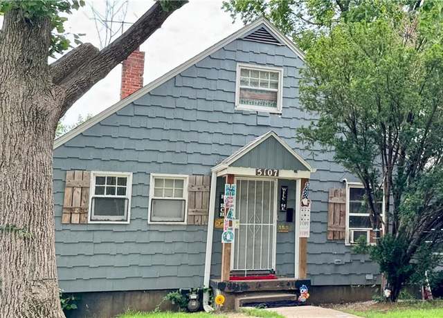 Property at 5107 E 40th St, Kansas City, MO 64130, 3 beds, 1 bath