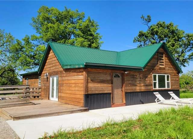 Property at 13106 Quinn Rd, Pleasanton, KS 66075, 3 beds, 2 baths