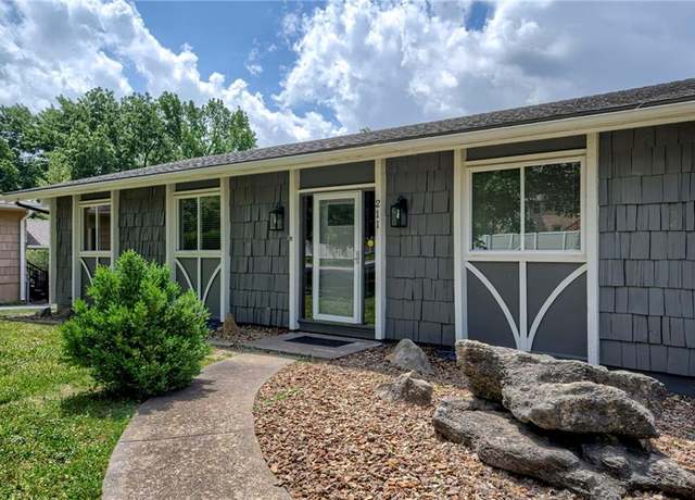 Property at 211 East Blue Ridge Blvd, Kansas City, MO 64145, 3 beds, 3 baths