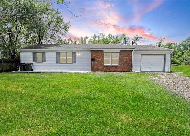 Property at 18714 S Lakeside Ln, Belton, MO 64012, 3 beds, 2 baths