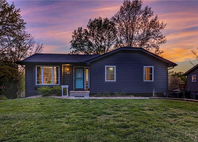 Property at 2905 SE 3rd St, Blue Springs, MO 64014, 3 beds, 1.5 baths