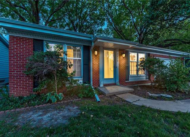 Property at 3430 Bel Nor Dr, St Joseph, MO 64506, 3 beds, 3 baths