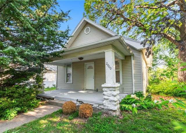 Property at 2000 Esterly Ave, Kansas City, KS 66103, 2 beds, 1 bath