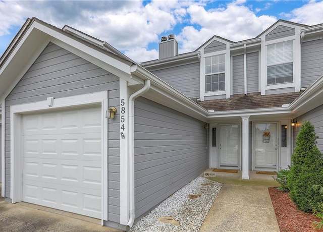 Property at 5854 NW Plantation Ln, Lee's Summit, MO 64064, 2 beds, 2.5 baths