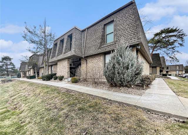 Property at 7411 W 102nd Ct, Overland Park, KS 66212, 1 bed, 1 bath