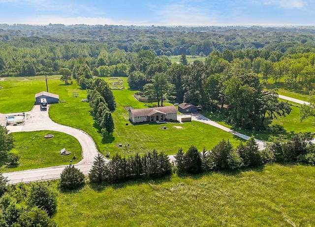 Property at 16003 Cordell Rd, Kearney, MO 64060, 4 beds, 3 baths