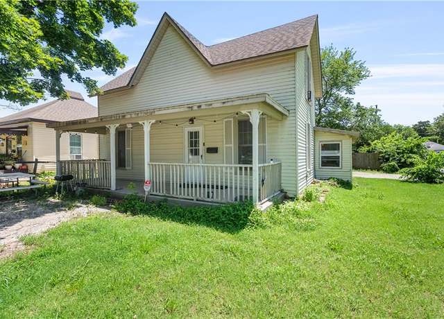 Property at 415 W 2nd St, Cherryvale, KS 67335, 3 beds, 2 baths