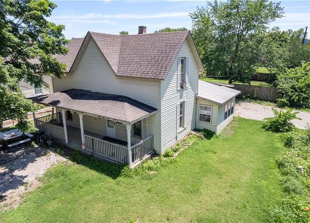 Property at 415 W 2nd St, Cherryvale, KS 67335, 3 beds, 2 baths