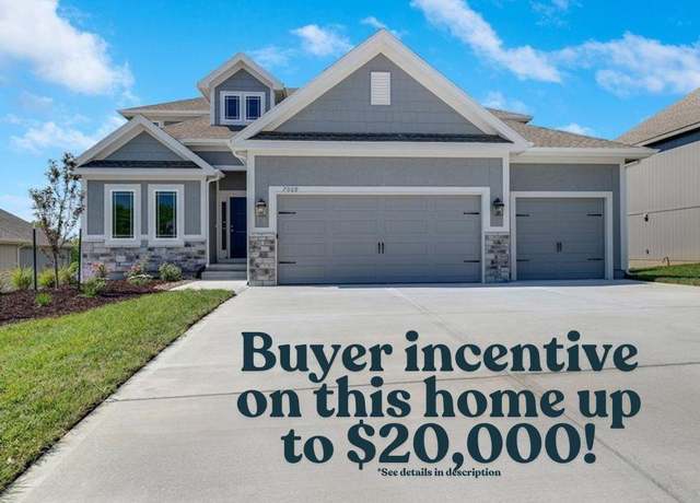 Property at 7009 NE 103rd St, Kansas City, MO 64156, 5 beds, 3.5 baths