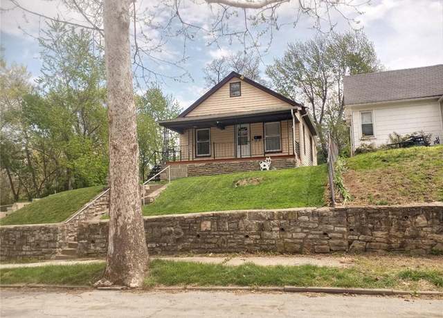 Property at 2011 Poplar Ave, Kansas City, MO 64127, 2 beds, 1 bath