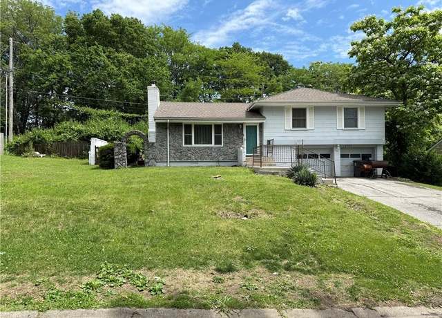 Property at 4503 S Willis Ave, Independence, MO 64055, 3 beds, 2 baths