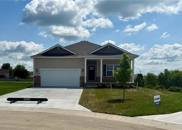 Property at 21804 Vinci Cir, Peculiar, MO 64078, 3 beds, 2 baths