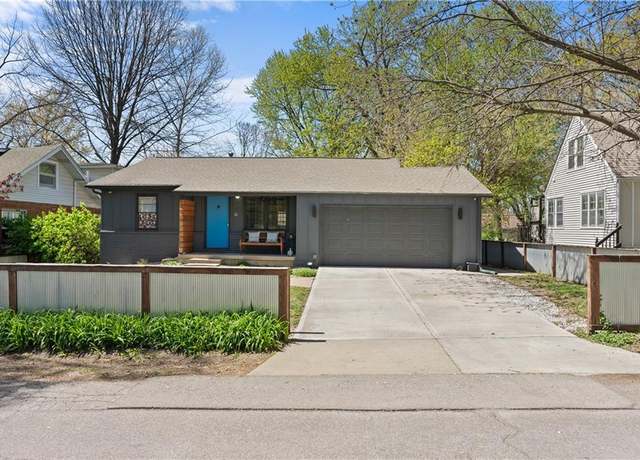 Property at 8116 Mercier St, Kansas City, MO 64114, 2 beds, 2.5 baths