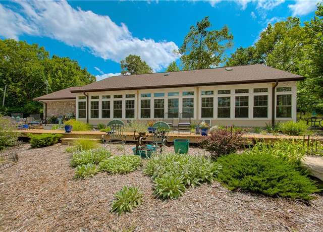 Property at 6316 N Wheeling Ave, Kansas City, MO 64119, 4 beds, 2.5 baths