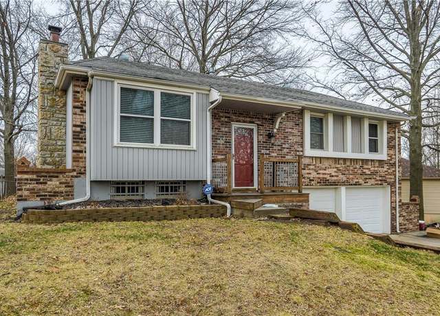 Property at 1709 N Hanover Ave, Independence, MO 64056, 3 beds, 1.5 baths