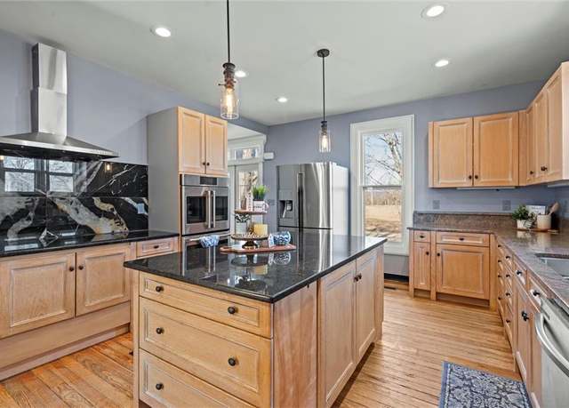 Property at 4529 New Lawrence Rd, Leavenworth, KS 66048, 5 beds, 3 baths