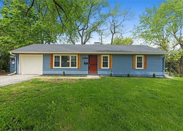 Property at 11204 Donnelly Ave, Kansas City, MO 64134, 4 beds, 2 baths