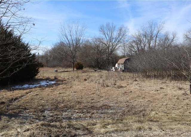 Property at 5 Missouri Dr, La Cygne, KS 66040