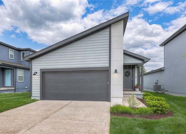 Property at 18009 Hauser St, Overland Park, KS 66013, 3 beds, 3 baths
