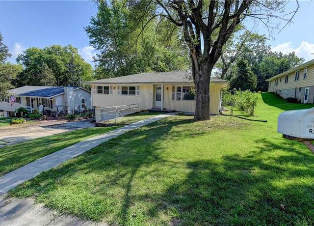 Property at 633 S 74th Ter, Kansas City, KS 66111, 3 beds, 1.5 baths