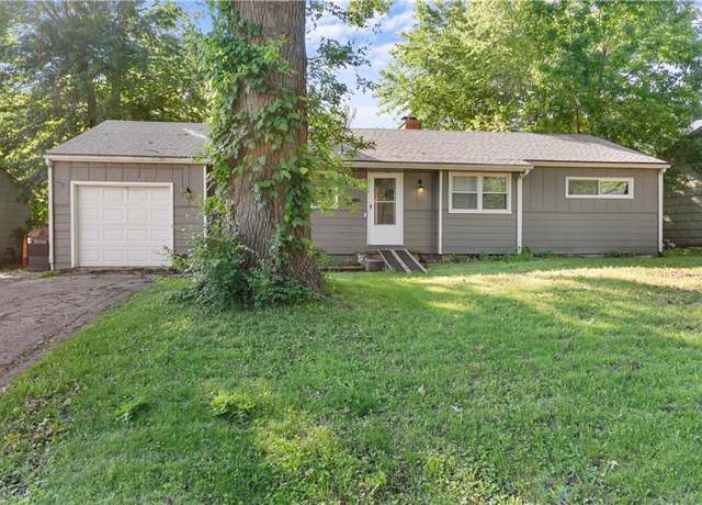 Property at 2625 S Arlington Ave, Independence, MO 64052, 3 beds, 2 baths