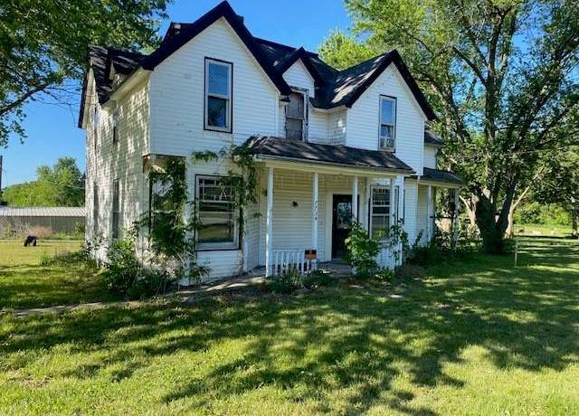 Property at 7734 Us 159 Hwy, Effingham, KS 66023, 4 beds, 2 baths