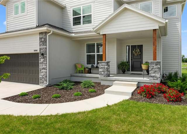 Property at 16966 S Durango St, Olathe, KS 66062, 4 beds, 3.5 baths