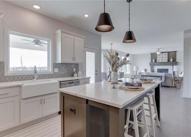 Property at 17125 W 164 Ter, Olathe, KS 66062, 5 beds, 4 baths